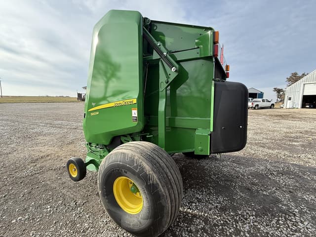 Image of John Deere 560M equipment image 4