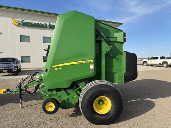 Image of John Deere 560M equipment image 1