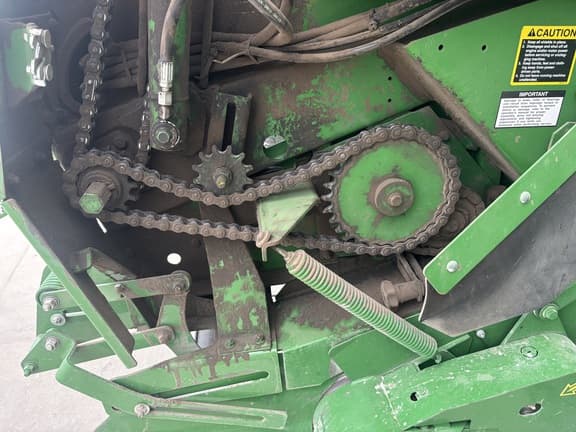 Image of John Deere 560M equipment image 4