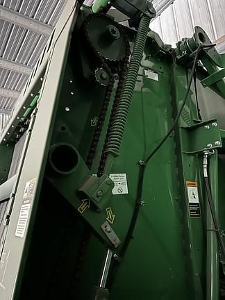 Image of John Deere 560M equipment image 2
