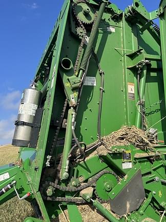 Image of John Deere 560M equipment image 3