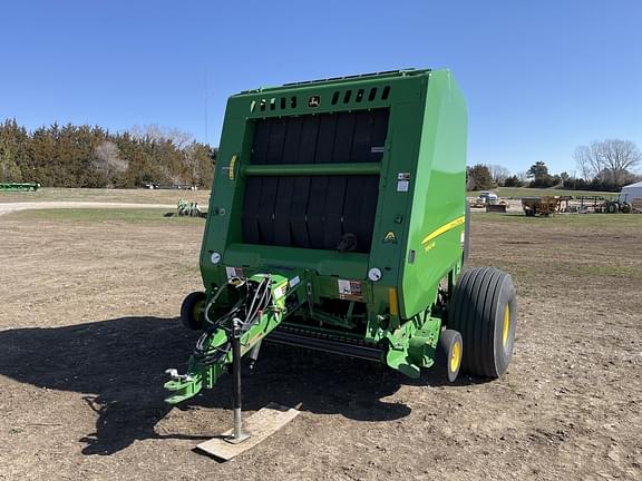 Image of John Deere 560M equipment image 2