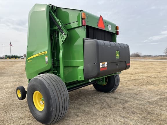 Image of John Deere 560M equipment image 3