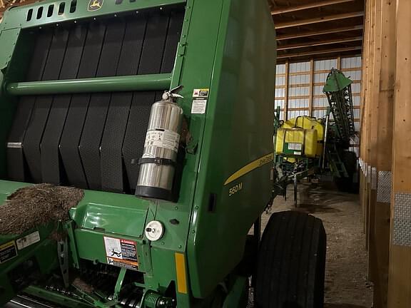 Image of John Deere 560M equipment image 4