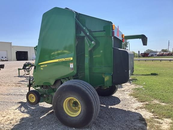 Image of John Deere 560M equipment image 3