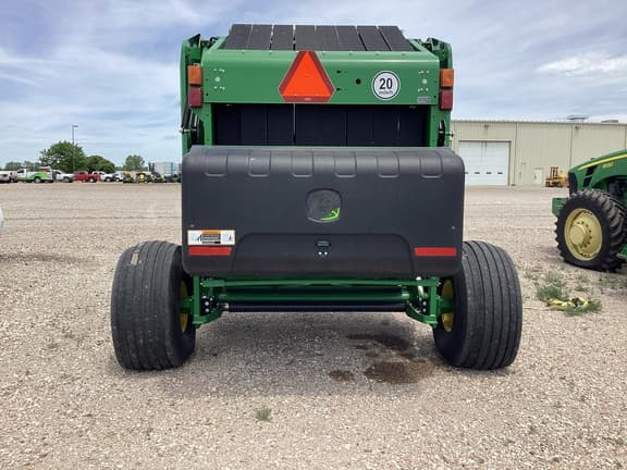 Image of John Deere 560M equipment image 4