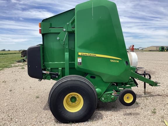 Image of John Deere 560M equipment image 3