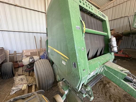 Image of John Deere 560M equipment image 4