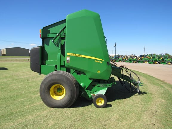 Main image John Deere 560M