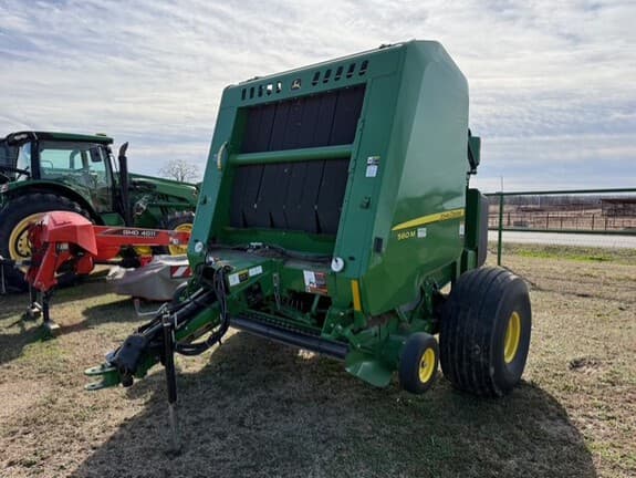 Image of John Deere 560M equipment image 2
