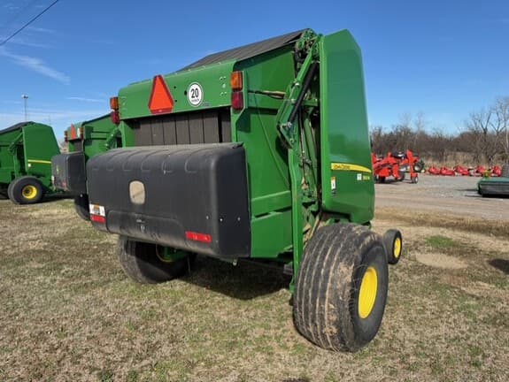 Image of John Deere 560M equipment image 4