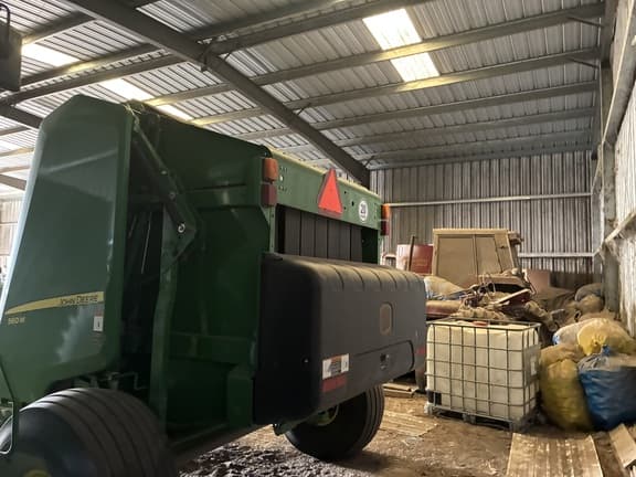 Image of John Deere 560M equipment image 4