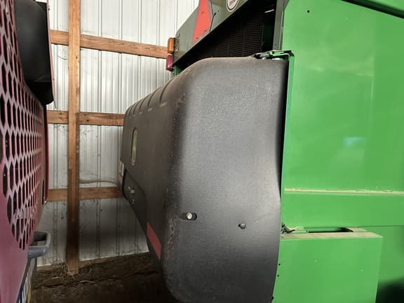 Image of John Deere 560M equipment image 3