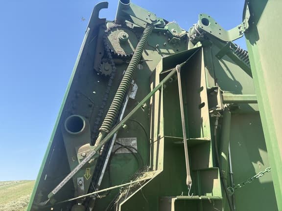 Image of John Deere 560M equipment image 4