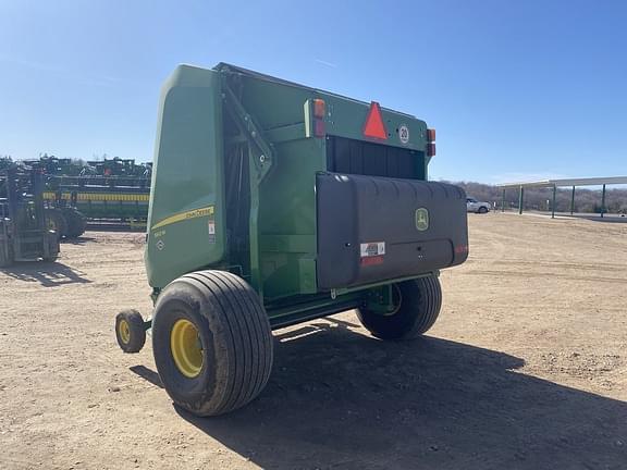 Image of John Deere 560M equipment image 4