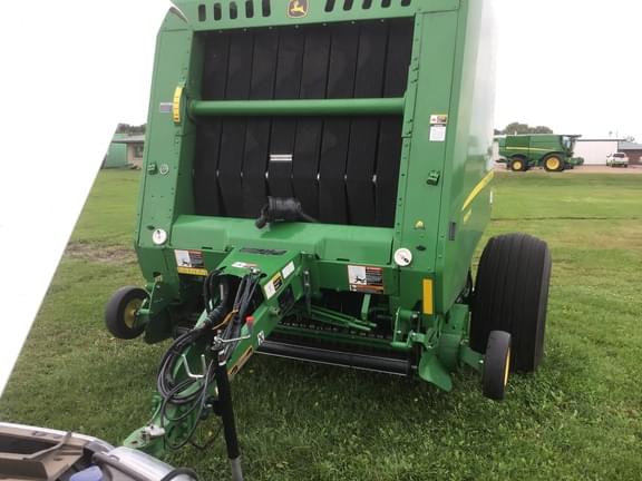 Image of John Deere 560M equipment image 1