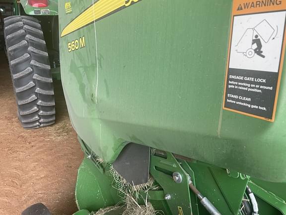 Image of John Deere 560M equipment image 4
