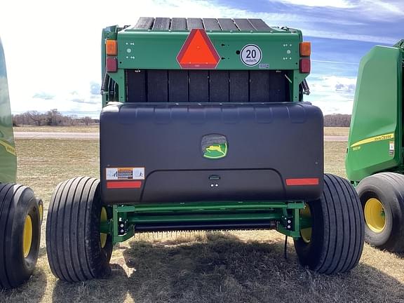 Image of John Deere 560M equipment image 4