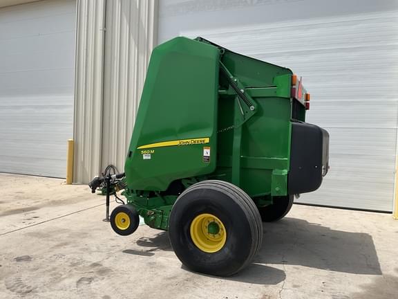 Image of John Deere 560M equipment image 3