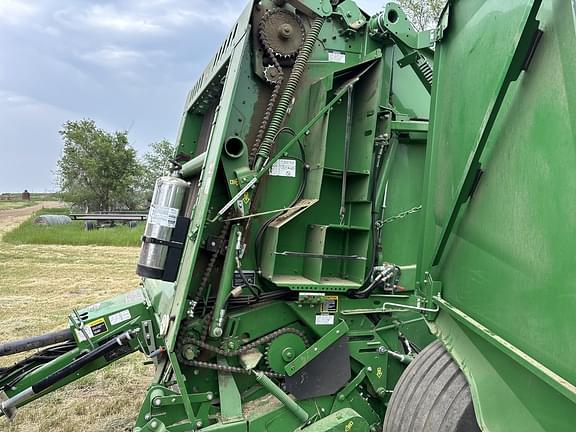 Image of John Deere 560M equipment image 4