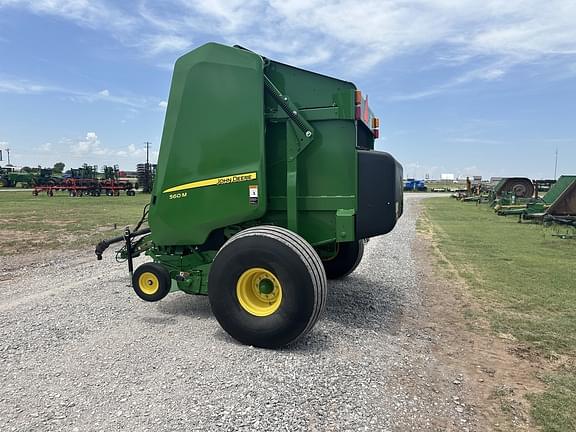 Image of John Deere 560M equipment image 3