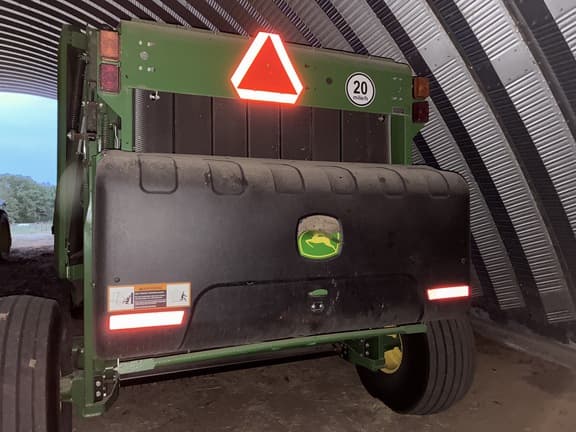 Image of John Deere 560M equipment image 4