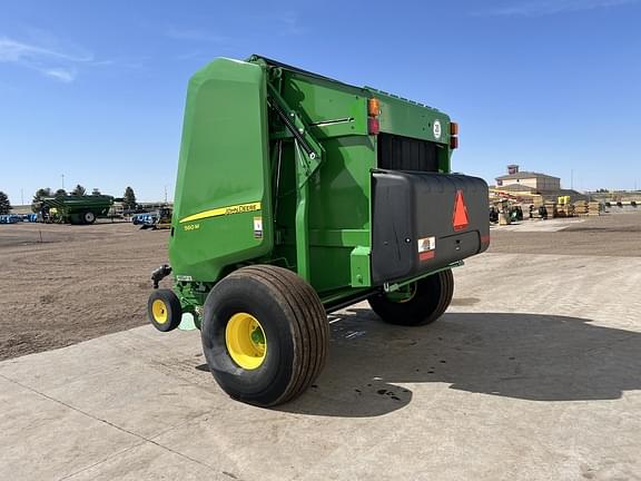 Image of John Deere 560M equipment image 3