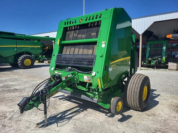 Image of John Deere 560M Silage Image 1