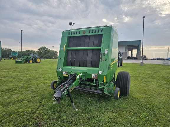 Image of John Deere 560M equipment image 1