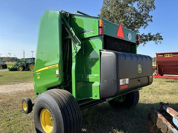 Image of John Deere 560M Silage equipment image 4