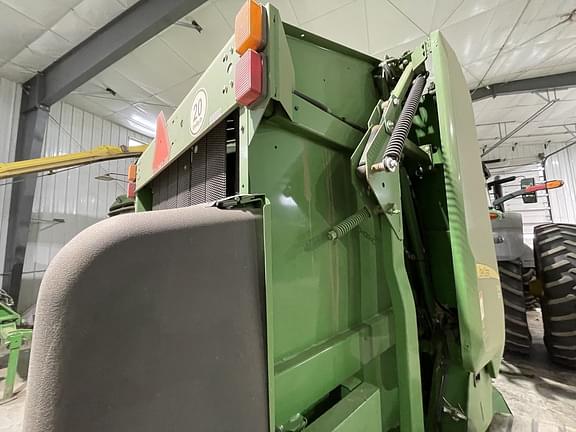 Image of John Deere 560M equipment image 4