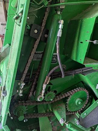 Image of John Deere 560M equipment image 2