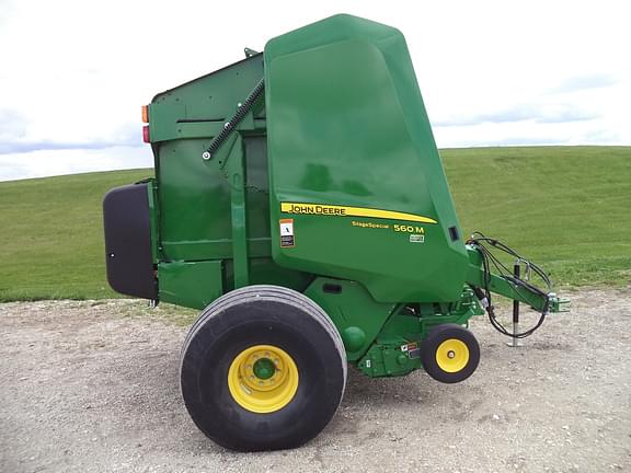 Image of John Deere 560M equipment image 1