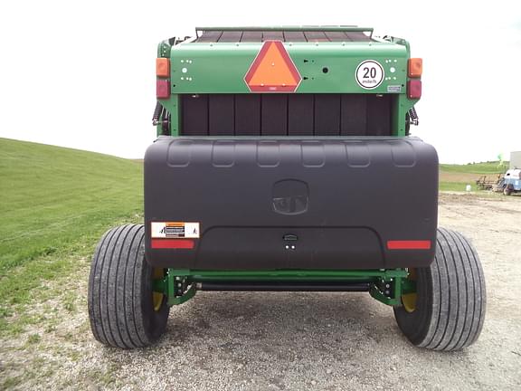 Image of John Deere 560M equipment image 3