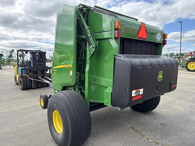 Image of John Deere 560M Silage equipment image 3