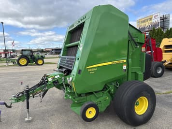 Main image John Deere 560M Silage