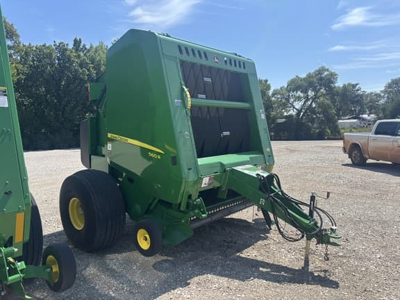 Image of John Deere 560R equipment image 2