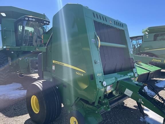 Image of John Deere 560R equipment image 1