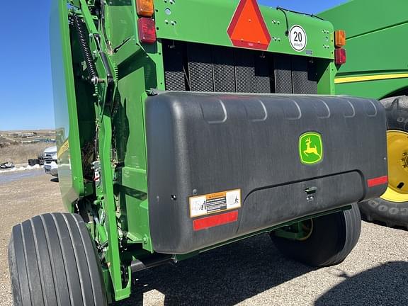 Image of John Deere 560R equipment image 3