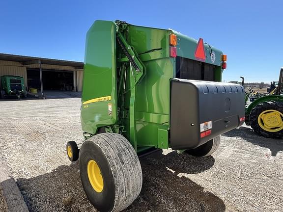 Image of John Deere 560R equipment image 4