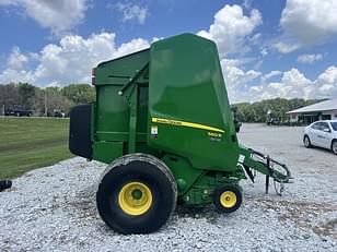 Main image John Deere 560R 4