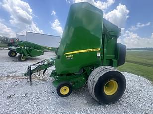 Main image John Deere 560R 8