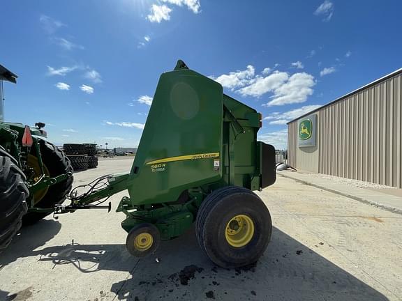 Image of John Deere 560R Primary image