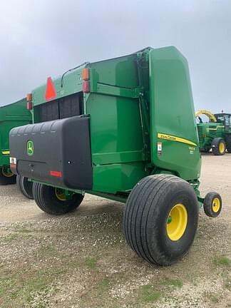 Image of John Deere 560R equipment image 2