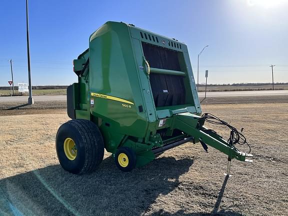 Image of John Deere 560R equipment image 2