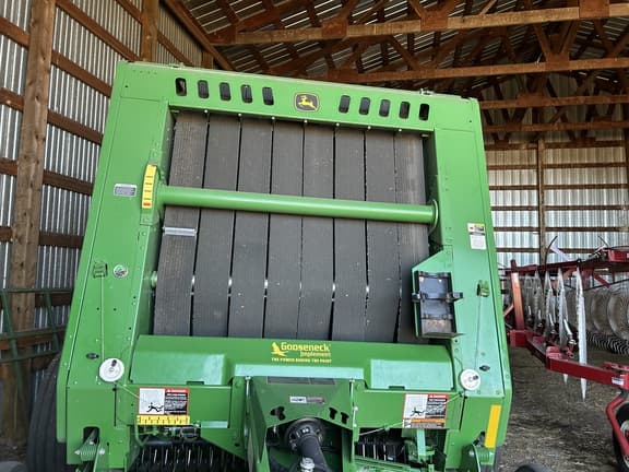 Image of John Deere 560R equipment image 1