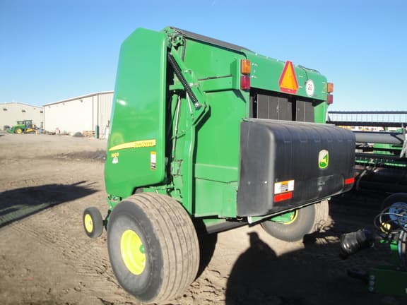 Image of John Deere 560R equipment image 2