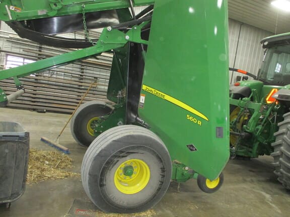 Main image John Deere 560R
