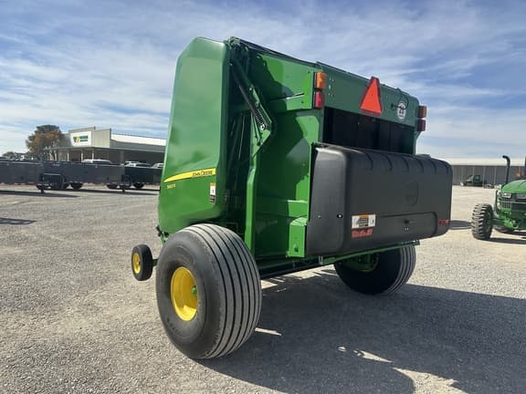 Image of John Deere 560R equipment image 2