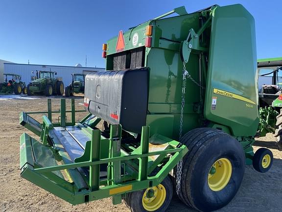 Image of John Deere 560R equipment image 1